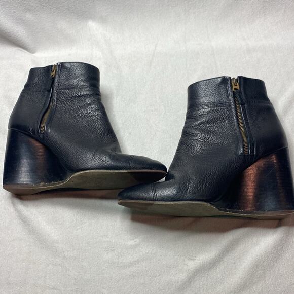 Lanvin black leather wedged ankle booties no size fits like a 7 - Picture 4 of 7